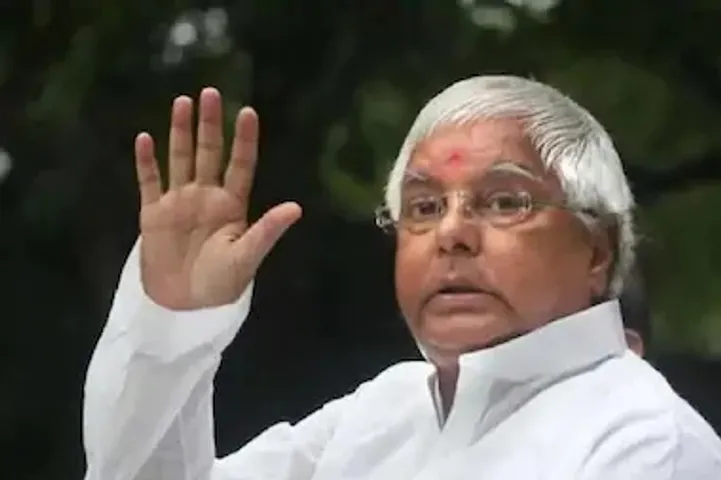 CBI gives clean chit to Lalu Yadav in DLF Bribery case