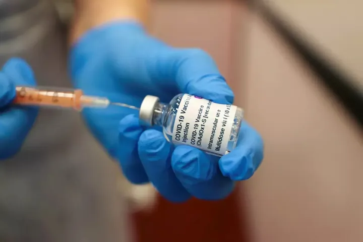 Government: Over 4 lakh beneficiaries of age group 18-44 vaccinated so far in Phase III