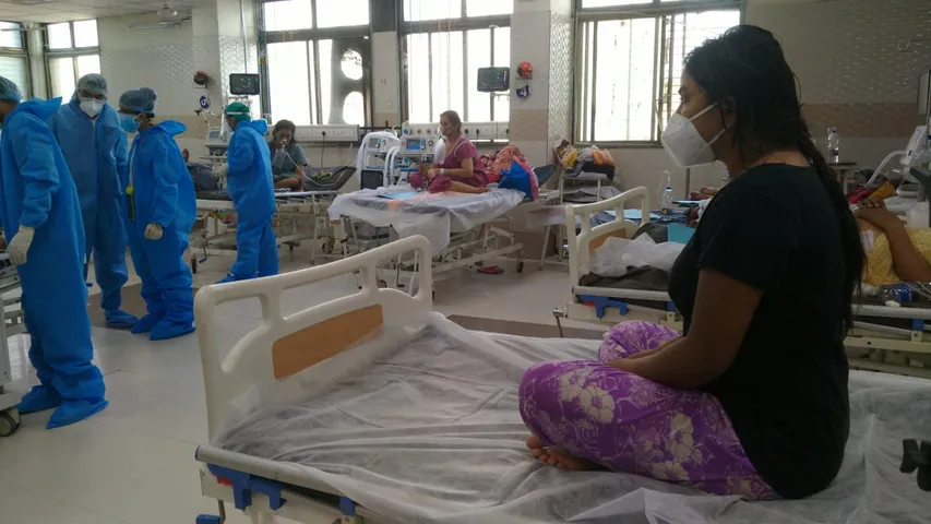 Corona infected physiotherapy girl from Bharuch gets new life at Sayaji hospital Vadodara