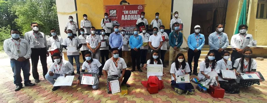 Pilot Day celebrated by Vadodara 108 Service