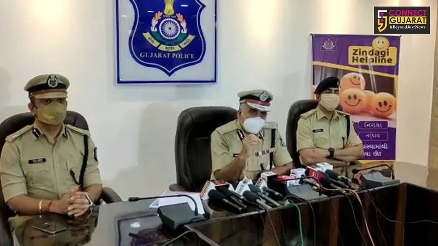 Launching of Zindagi helpline by Vadodara police commissioner