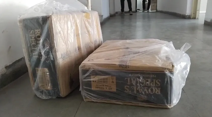 Pungaam Village Seize Foreign Liquor