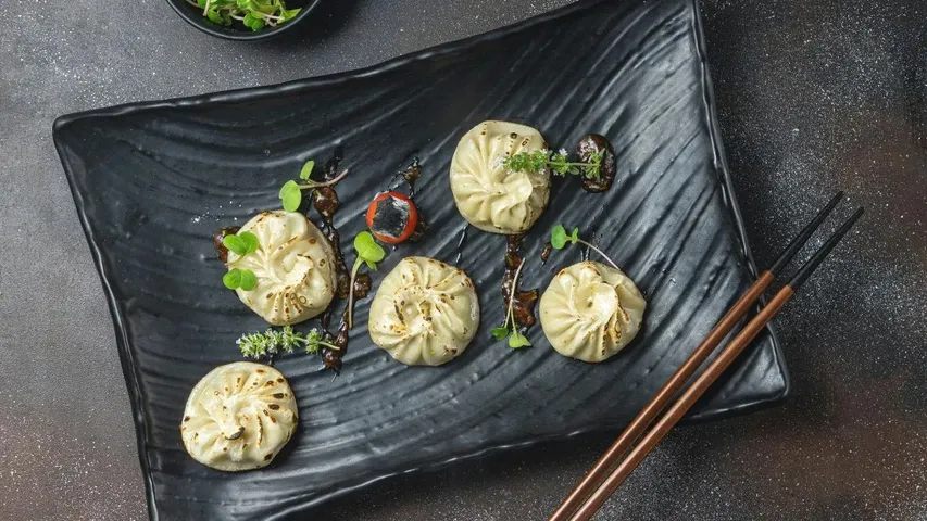 momos