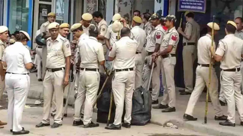 Dilhi Firing News