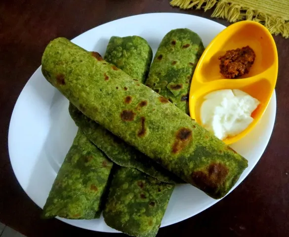 palak paratha