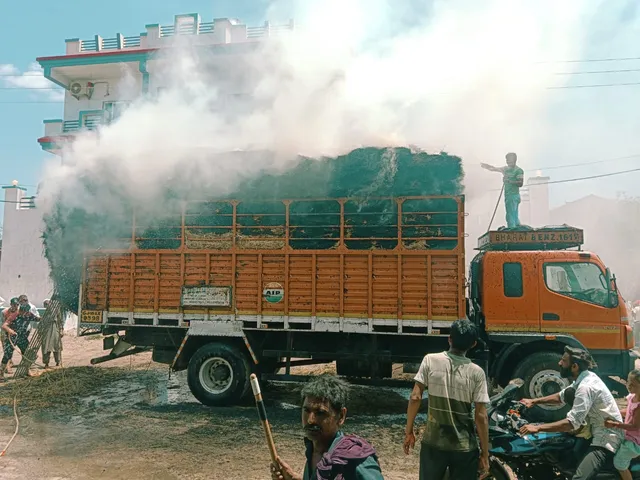આમોદ ટ્રકમાં લાગી આગ