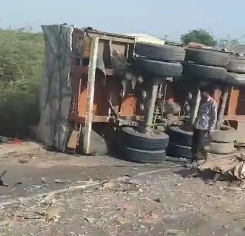 ગમખ્વાર અકસ્માતમાં ક્લીનરનું મોત