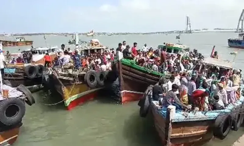 હવેથી ટિકિટ વિના ઓખા-બેટ દ્વારકા ફેરી બોટમાં એન્ટ્રી નહીં મળે, જાણો શું રહેશે ટિકિટનો દર