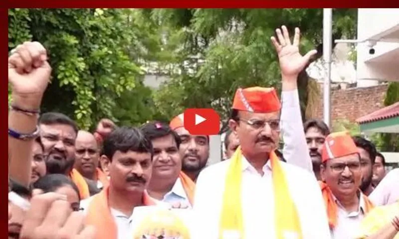 અમદાવાદ: રાજ્યના પૂર્વ ગૃહપ્રધાન પ્રદીપસિંહ જાડેજા જોડાયા ભાજપના સદસ્યતા અભિયાનમાં