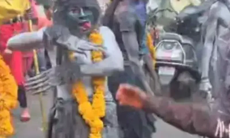 ઉજ્જૈનમાં ભગવાન મહાકાલની નિકળી જાન, ભૂત પિશાચે જોડાય નૃત્યમાં ભાગ લીધો
