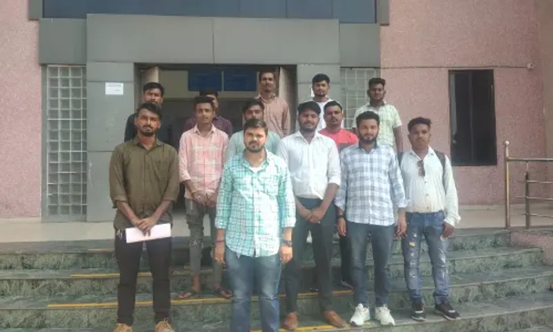 ભરૂચ : લખીગામના લેન્ડ લુઝર્સનું ટેગા કંપની સામે આંદોલનનું એલાન, જિલ્લા કલેક્ટર કચેરીએ આપ્યું આવેદન પત્ર