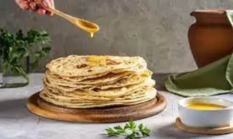રોટલી પર ઘી લગાવવાથી થાય છે અનેક ફાયદાઓ, મગજ થી લઈને પાચનતંત્ર સુધરે છે