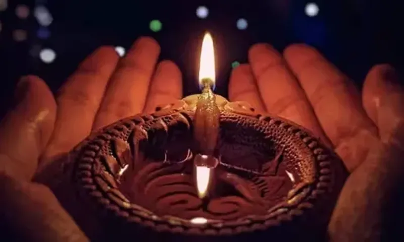 ધનતેરસના દિવસે કરો આ ખાસ ઉપાય, ધન આગમનના ખૂલે જશે દ્વાર...