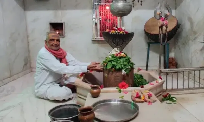 ભરૂચ : નરકના દ્વારથી મુક્તિ અપાવનાર અનરકેશ્વર મહાદેવ, સ્વયં યમરાજે શિવલિંગ સ્થાપિત કર્યું હોવાનો પુરાણોમાં ઉલ્લેખ...