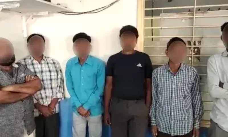 અંકલેશ્વર : જીન ફળિયામાંથી જુગાર રમતા 2 મહિલા સહિત 8 ઈસમોની ધરપકડ, અન્ય એક ઈસમ વોન્ટેડ