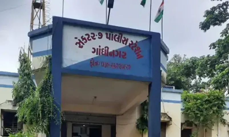 ગાંધીનગરના પૂર્વ કલેકટર એસ.કે. લાંગાની ધરપકડ:ભ્રષ્ટાચાર અને અપ્રમાણસર મિલકત મામલે કરાઇ ધરપકડ