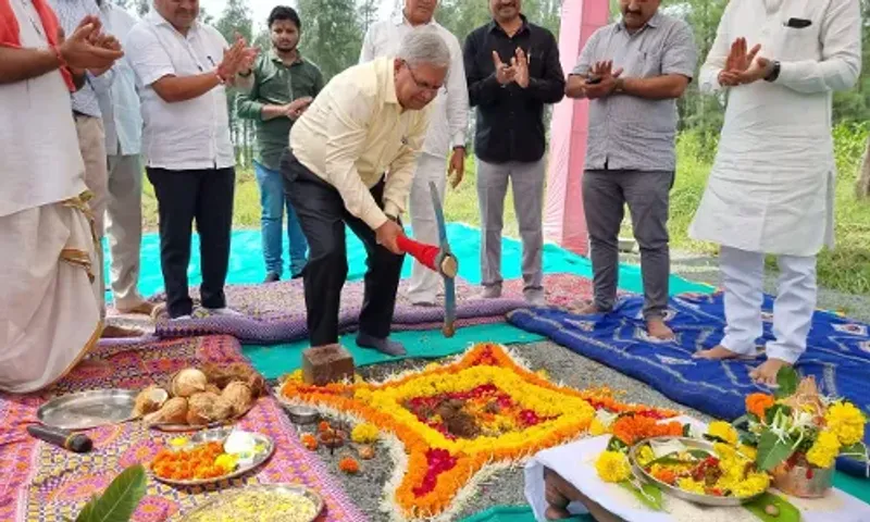 વલસાડ : ડહેલી ખાતે રૂ. 13 કરોડના ખર્ચે નવા બનનાર 66 કેવી સબ સ્ટેશનનું ઉર્જા મંત્રીના હસ્તે ભૂમિપૂજન કરાયું...