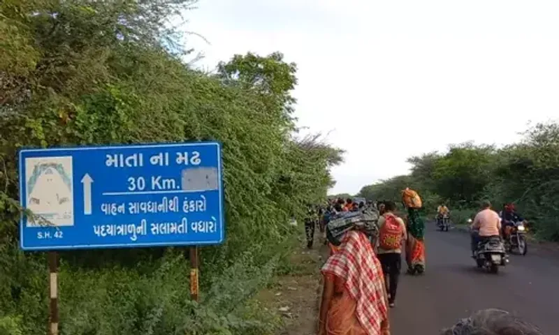 ક્ચ્છ: માતાનામઢ માં આશાપુરાના દર્શનાર્થે જતાં પદયાત્રીઓ માટે ભુજની ભાગોળે યોજાશે સેલ્ફી કેમ્પ