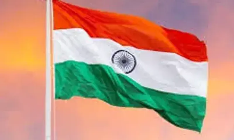 શું તમે જાણો છે કે 15મી ઓગસ્ટ અને 26મી જાન્યુઆરીનું ધ્વજવંદન અલગ હોય છે? જો ના.. તો ચાલો જાણીએ....