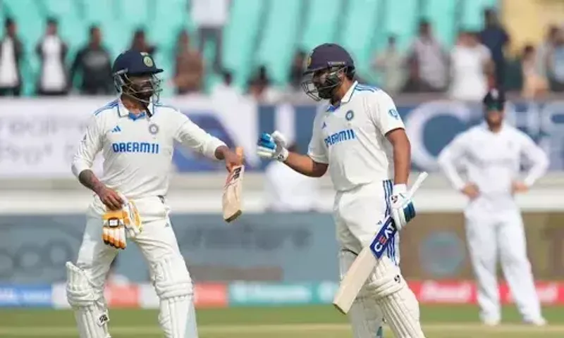 IND vs ENG:રોહિત-જાડેજા અને સરફરાઝે ભારતની લાજ રાખી, પ્રથમ દિવસે ભારતે 5 વિકેટ ગુમાવી 326 રન બનાવ્યા