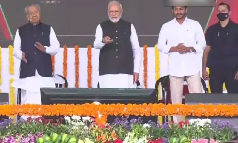 વડાપ્રધાન મોદીની આંધ્રપ્રદેશને મોટી ભેટ, રૂ.10500 કરોડથી વધુના પ્રોજેક્ટનો શિલાન્યાસ