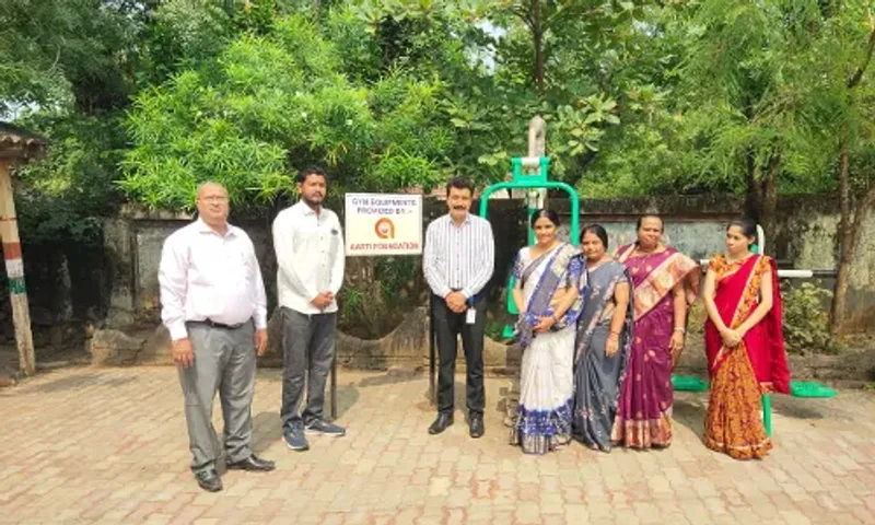 ભરૂચ: ઝઘડિયાની વંઠેવાડની પ્રાથમિક શાળામાં આરતી ઇન્ડસ્ટ્રીઝ દ્વારા કસરતના સાધનો અર્પણ કરાયા