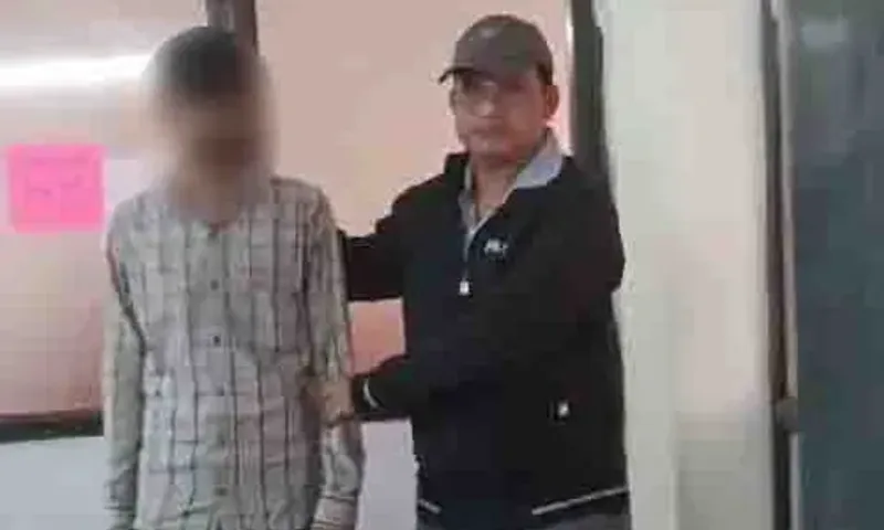 ભરૂચ: વાગરા મામલતદાર કચેરીમાં ફરજ બજવતો રેવન્યુ તલાટી લાંચ લેતો ઝડપાયો,ACBએ કરી ધરપકડ