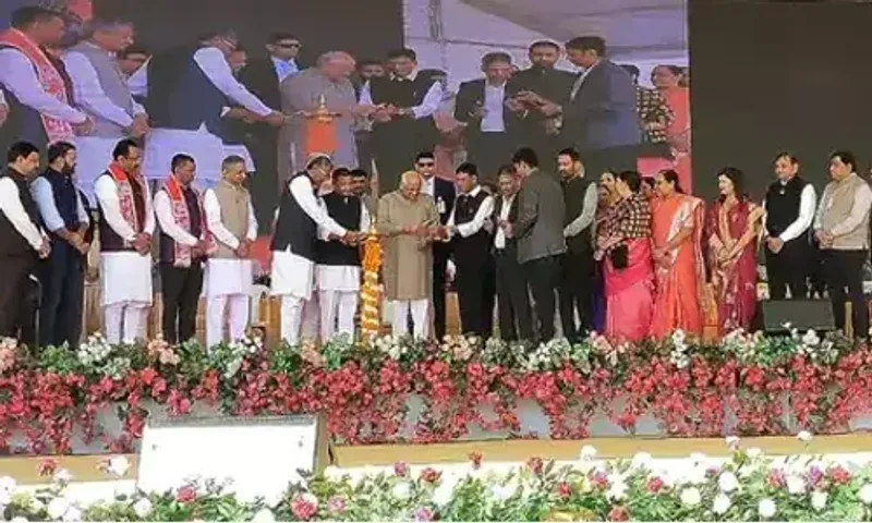 રાજકોટ : ખોડલધામ દ્વારા કેન્સર હોસ્પિટલનું ભૂમિપૂજન કરાયું, PM મોદીએ આપી વર્ચ્યુઅલ હાજરી