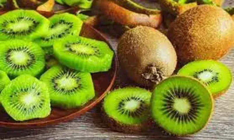 કબજિયાત અને કોલેસ્ટ્રોલ માટે રામબાણ છે કીવી ફાયદા જાણીને ચોંકી ઊઠશો