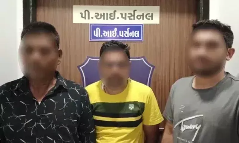 અંકલેશ્વર : વાલિયા ચોકડી નજીકથી વિદેશી દારૂના જથ્થા સાથે 3 ઈસમોની ધરપકડ, રૂ. 10.40 લાખનો મુદ્દામાલ જપ્ત...