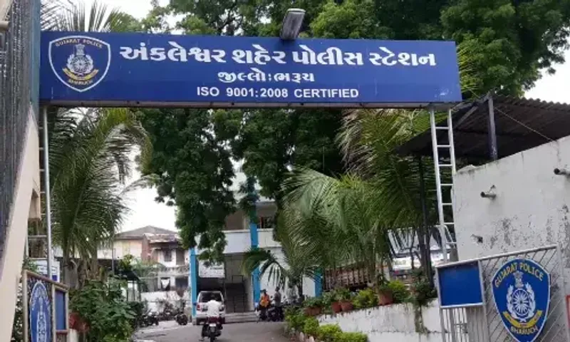 અંકલેશ્વર : મુલ્લાવાડમાં કેટરર્સમાંથી બાળ સુરક્ષા એકમની ટીમે બાળ મજૂરને મુક્ત કરાવ્યો…