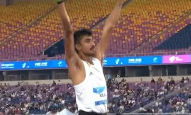 એશિયન પેરા ગેમ્સ 2023 : પ્રવીણ કુમારે મેન્સ હાઈ જમ્પ-T64માં 2.02 મીટરના શ્રેષ્ઠ જમ્પ સાથે જીત્યો ગોલ્ડ