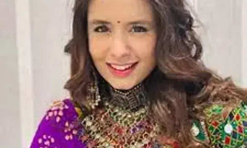 જેના ગરબાથી નાના મોટા સૌ કોઈ જૂમી ઊઠે તે ‘ગરબા ક્વિન’ ઐશ્વર્યા મજમુદારનો આજે છે જન્મદિવસ....