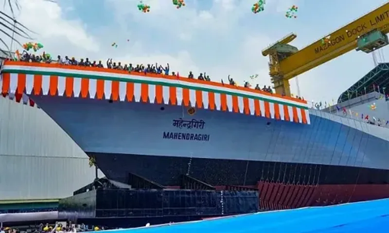 India Navy : નૌકાદળના યુદ્ધ જહાજ મહેન્દ્રગીરીનું મુંબઈમાં લોન્ચિંગ.!