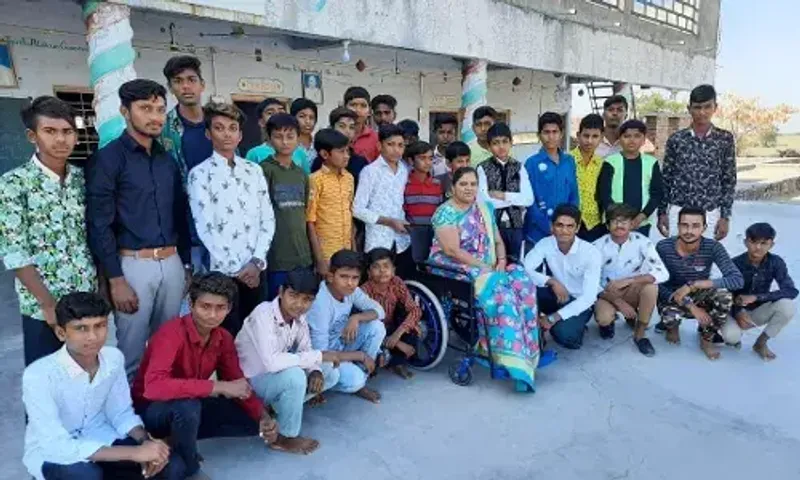 સાચા અર્થમાં “માઁ” : કેન્સરને હરાવી સુરેન્દ્રનગરની દિવ્યાંગ મહિલા 123 અનાથ ભુલકાઓને આપી રહ્યા છે નિ:શુલ્ક શિક્ષણ…