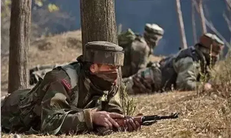 J&K : પૂંછ જિલ્લામાં આતંકવાદીઓએ સેનાના બે વાહનો પર કર્યો હુમલો, ત્રણ જવાન શહીદ
