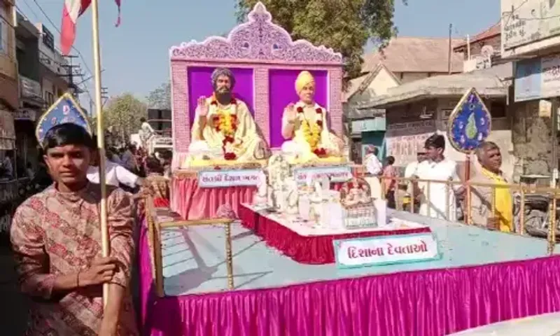 સુરેન્દ્રનગર: ધ્રાંગધ્રા સંત શ્રી દેશળ ભગતધામની પ્રાણ પ્રતિષ્ઠા મહોત્સવને લઈ શોભાયાત્રાનું આયોજન કરવામાં આવ્યું