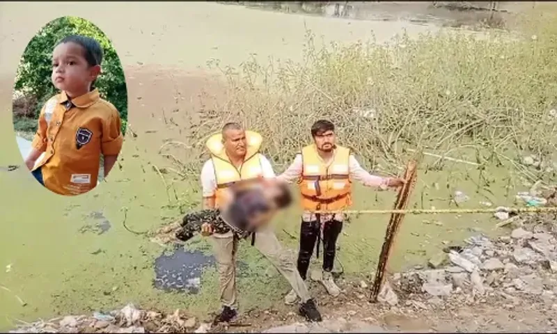 સાબરકાંઠા : તલોદના દેસાઈનગર નજીક તળાવમાંથી ગુમ થયેલ બાળકનો મૃતદેહ મળી આવતા ચકચાર...