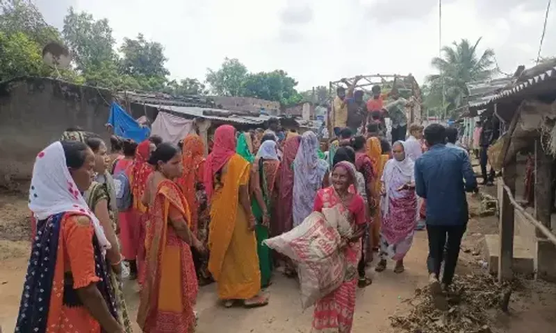 ભરૂચ: ઝઘડીયાના પૂરઅસરગ્રસ્ત ગામડાઓની વ્હારે આવી ડોમેસ્ટ્રીક ક્રિકેટ પ્લેયર મુસ્કાન વસાવા,વાંચો શું કરી સહાય