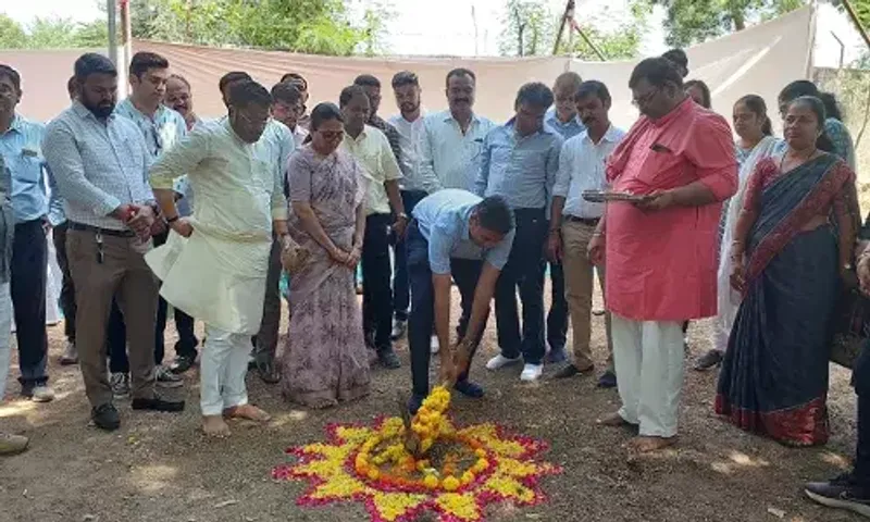 સુરત : બારડોલીના નાંદીડા ગામે રૂ. 89 લાખના ખર્ચે એનિમલ ક્રીમીનેશન મશીન મુકાશે, ધારાસભ્ય ઈશ્વર પરમારના હસ્તે ખાતમુહૂર્ત