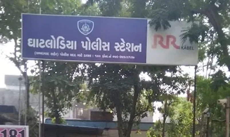 અમદાવાદ : માતા-પિતાએ ઠપકો આપતા બાળક શાળાએથી ઘરે જ ન આવ્યો, પોલીસે શોધી કાઢ્યો...
