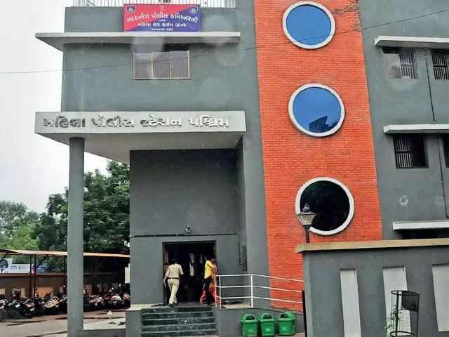 અમદાવાદ: પતિએ વિદેશ જવા પત્નીના ઘરેથી લાખો રૂપિયા મંગાવ્યા બાદ વિદેશ જઈને કરી ઠગાઈ,પોલીસ ફરિયાદ નોંધાઈ