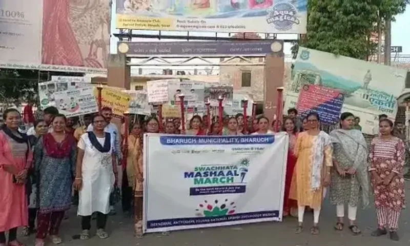 સ્વચ્છતા ઉત્સવ 2023 અંતર્ગત ભરૂચ નગરપાલિકા દ્વારા મસાલ રેલી યોજાય