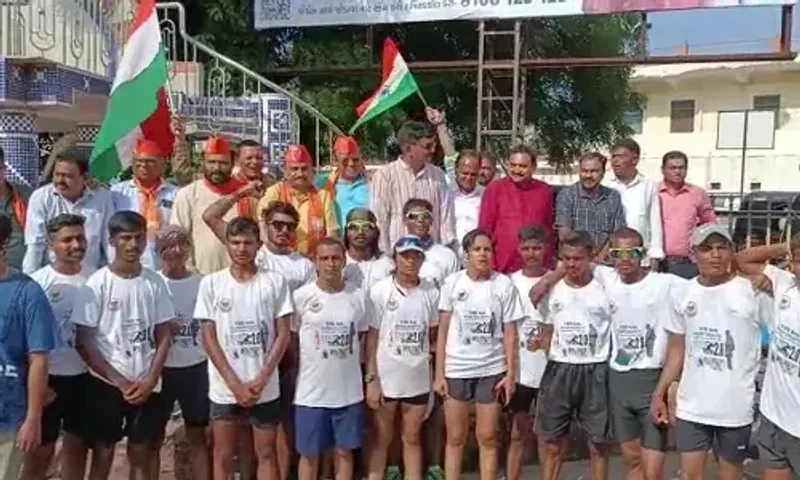 ભરૂચ : પ્લાસ્ટિક મુક્ત ભારત અભિયાન અંતર્ગત રનીંગ ક્લબ દ્વારા 100 KM લાંબી મેરેથોન દોડ યોજાય...