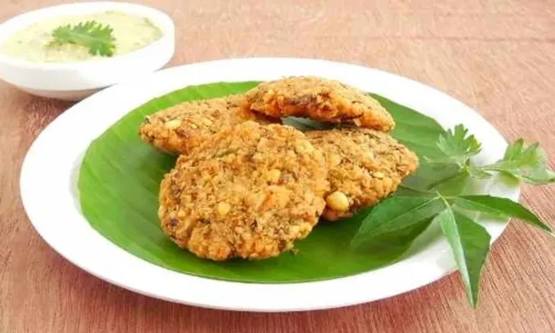 આ હેલ્ધી અને સ્વાદિષ્ટ વાનગી ઓટ્સ વડા ઘરે જ બનાવો, જાણો તેની સરળ રેસિપી