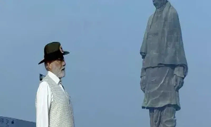 PM મોદીની હાજરીમાં કેવડીયા ખાતે એક્તા દિવસની ઉજવણી,સરદાર પટેલને કર્યા નમન