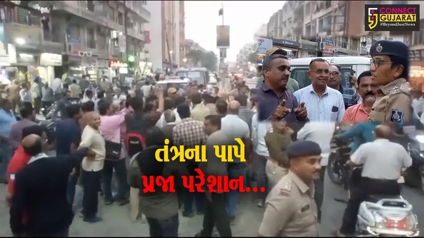 જુનાગઢ : ઝાંજરડા રોડ પર ભૂગર્ભ ગટરની કામગીરીમાં ઢાંકણાનું રોડ સાથે લેવલ નહીં જળવાતા લોકોમાં રોષ...