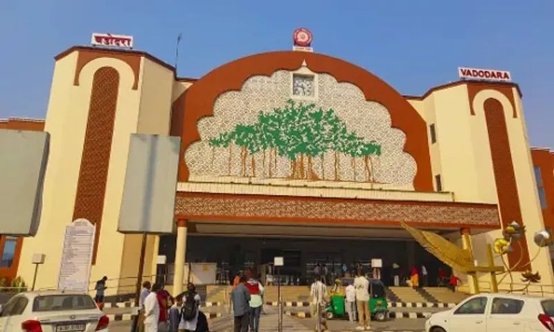 વડોદરા રેલ્વે સ્ટેશન પર ટ્રેનોનું દબાણ ઓછું કરવા નિર્ણય, જાન્યુઆરીથી 6 ટ્રેનોના સમયમાં ફેરફાર..!