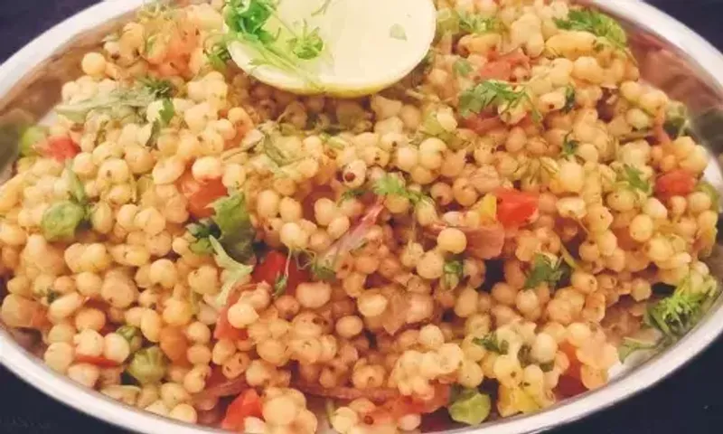 સ્વાદ અને આરોગ્યથી ભરપૂર શિયાળામાં ગરમાગરમ ખાઓ જુવારની ખિચડી...
