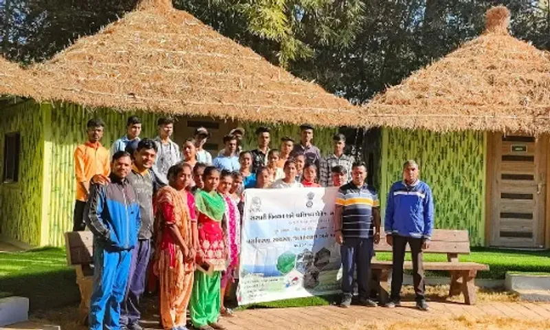 ડાંગ : સરકારી વિનયન અને વાણિજય કોલેજ-આહવા દ્વારા 2 દિવસીય પ્રકૃતિ શિક્ષણ શિબિર યોજાય...